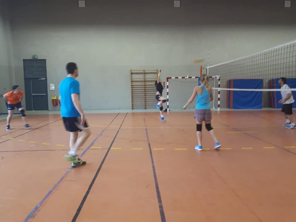 gal/saison 2017-2018/tournoi_noel_seniors/26730946_10214514339075750_4301540125490747435_n.jpg